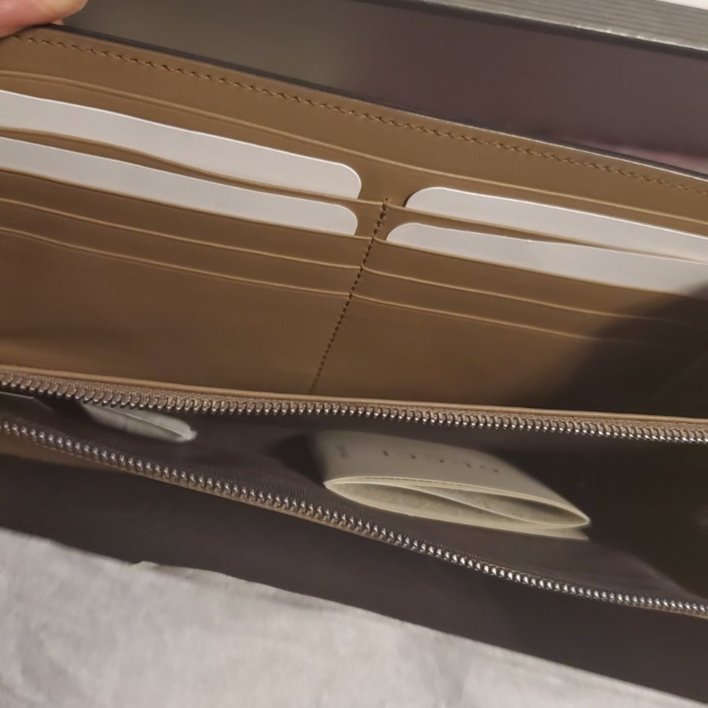 Gucci Beige GG Supreme Dionysus Small Shoulder Bag with Black Trim - Picture 5 of 6